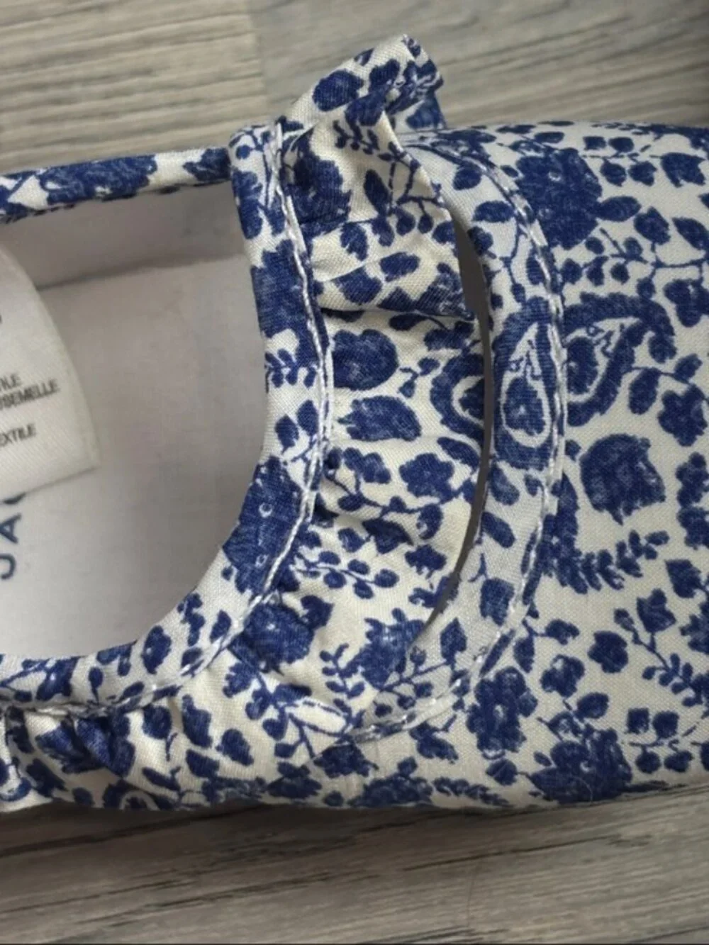 Janie and Jack Blue Floral Mary Jane Baby Shoes 6-12 Months